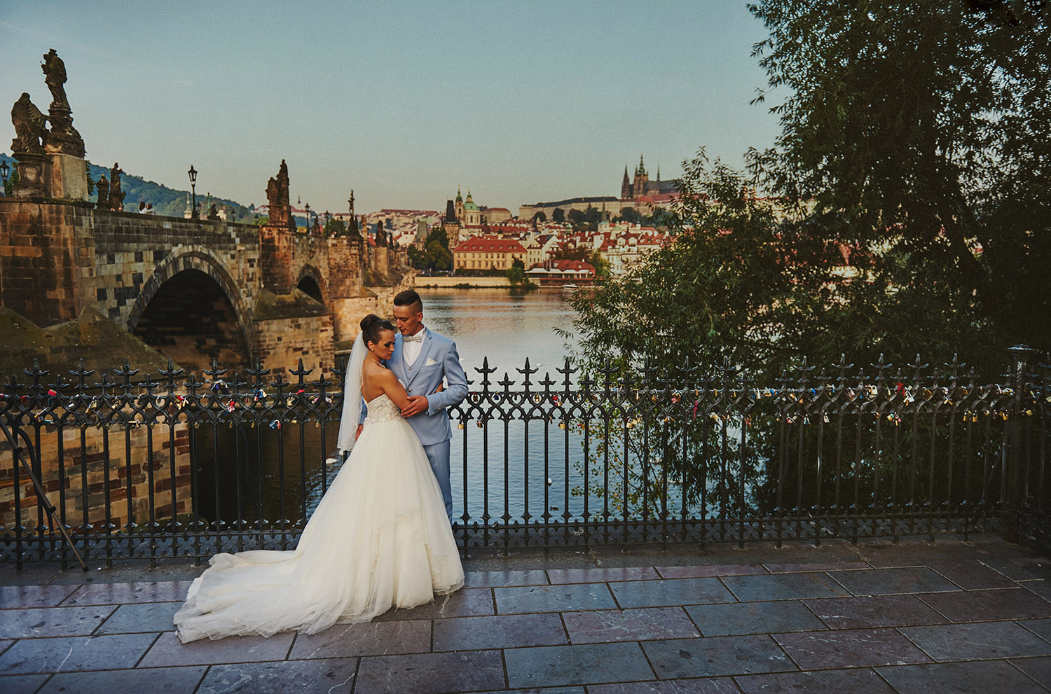Most Karola,Praga sesja ślubna, plener w Pradze, Konopka Tomasz ,fotografia ślubna Śląsk, fotograf Kraków